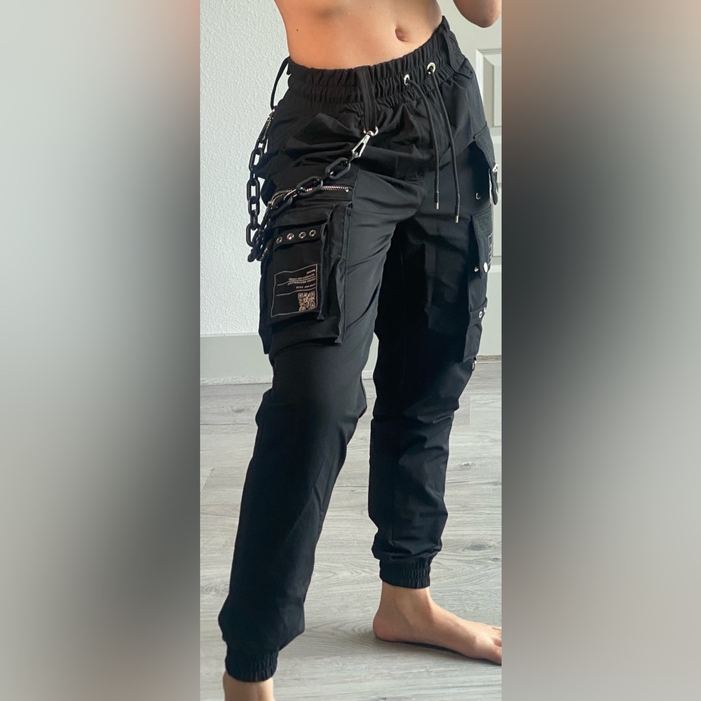 Maniere De Voir Cargo Pants With Marble Detachable Chain